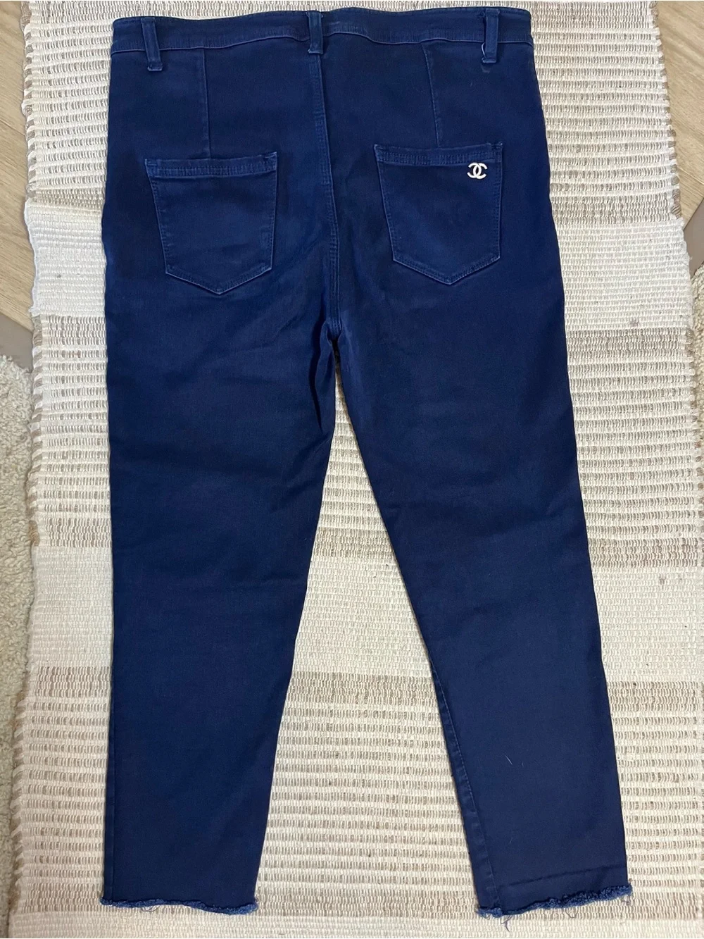 CHANEL Navy Blue Ankle Cropped Jeans